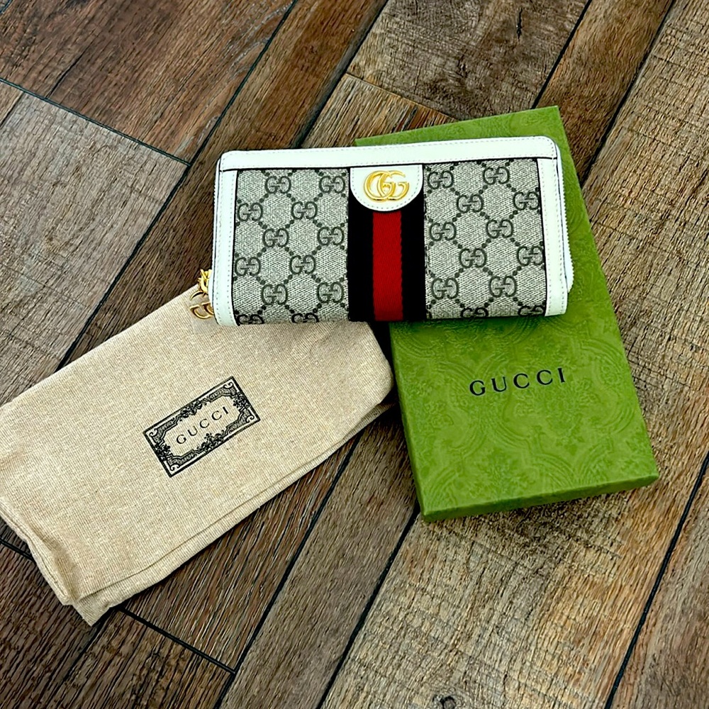 Gucci White Wallet Ophidia Marmont Supreme GG Long